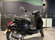 VESPA PRIMAVERA 125